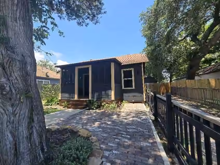 Photo of 2119 Carolina Street, Baytown, TX