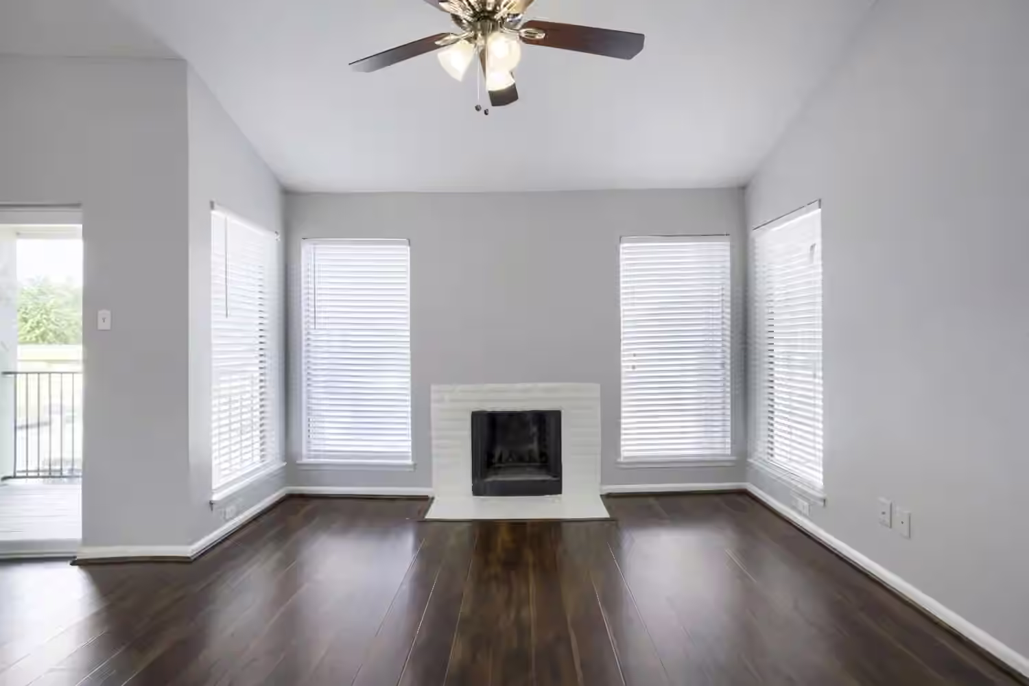 Photo 7 of 10075 Westpark Drive 17, Houston, TX
