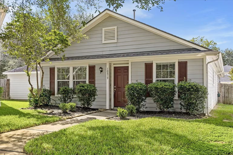 Photo of 10819 Cobblecreek Way, Missouri City, TX