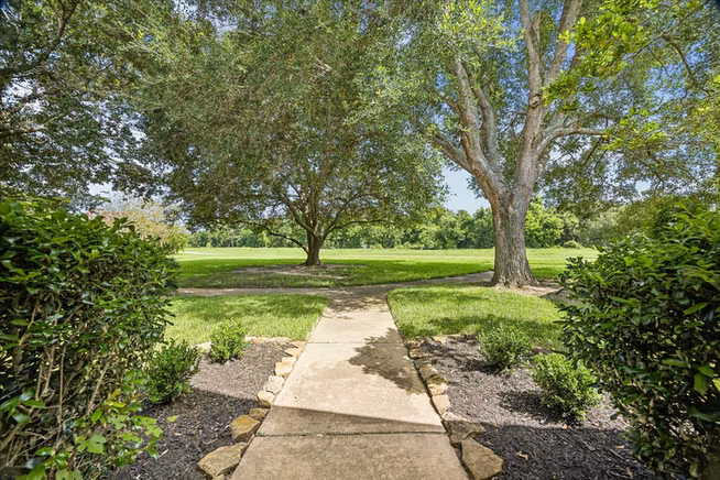 Photo 5 of 10819 Cobblecreek Way, Missouri City, TX