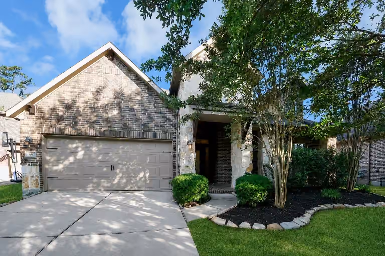 Photo of 143 W Wading Pond Circle, Tomball, TX