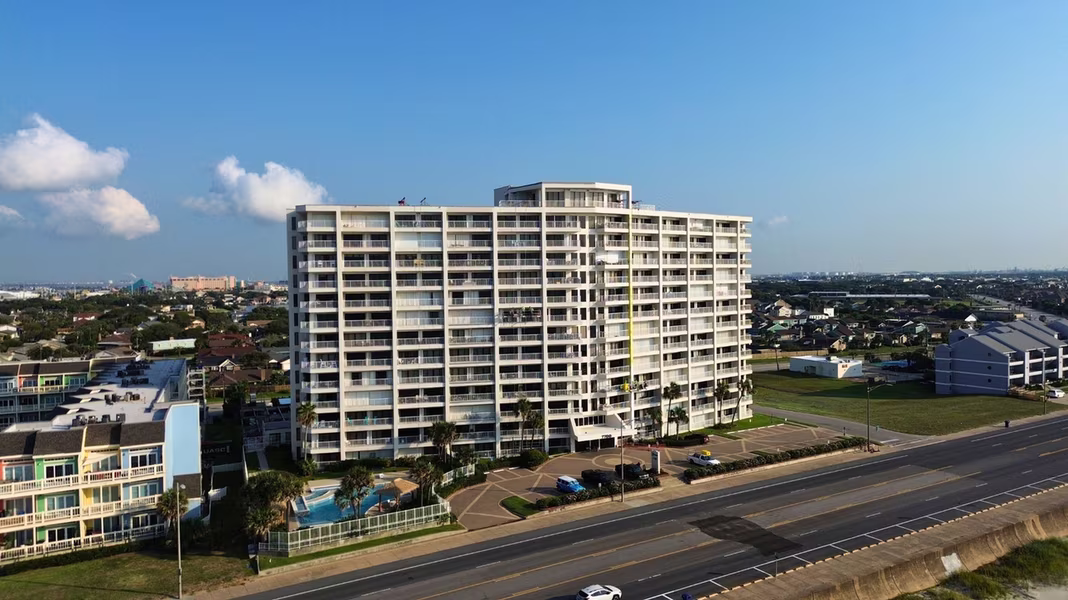 Photo 3 of 7700 Seawall Boulevard 702, Galveston, TX