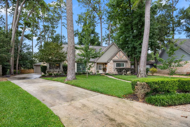 Photo 2 of 11507 Quail Creek Drive, Houston, TX