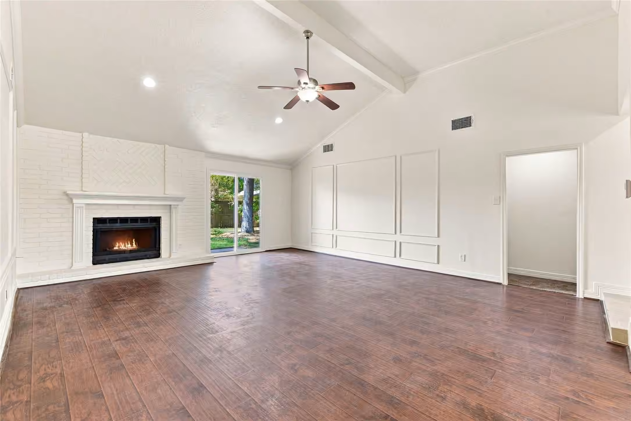Photo 7 of 13030 Ellesmere Drive, Houston, TX