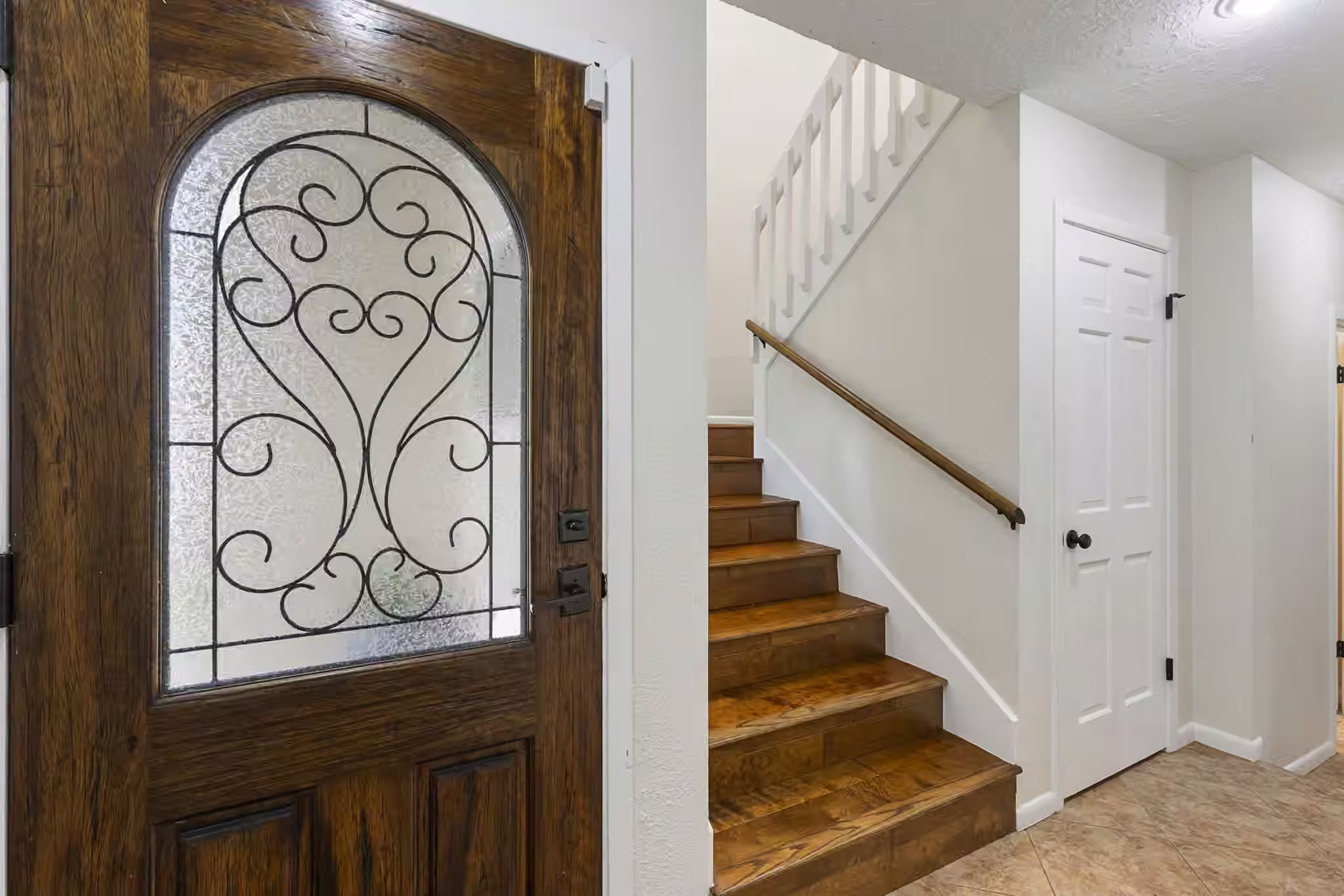 Photo 3 of 3930 Knollcrest Drive, Montgomery, TX