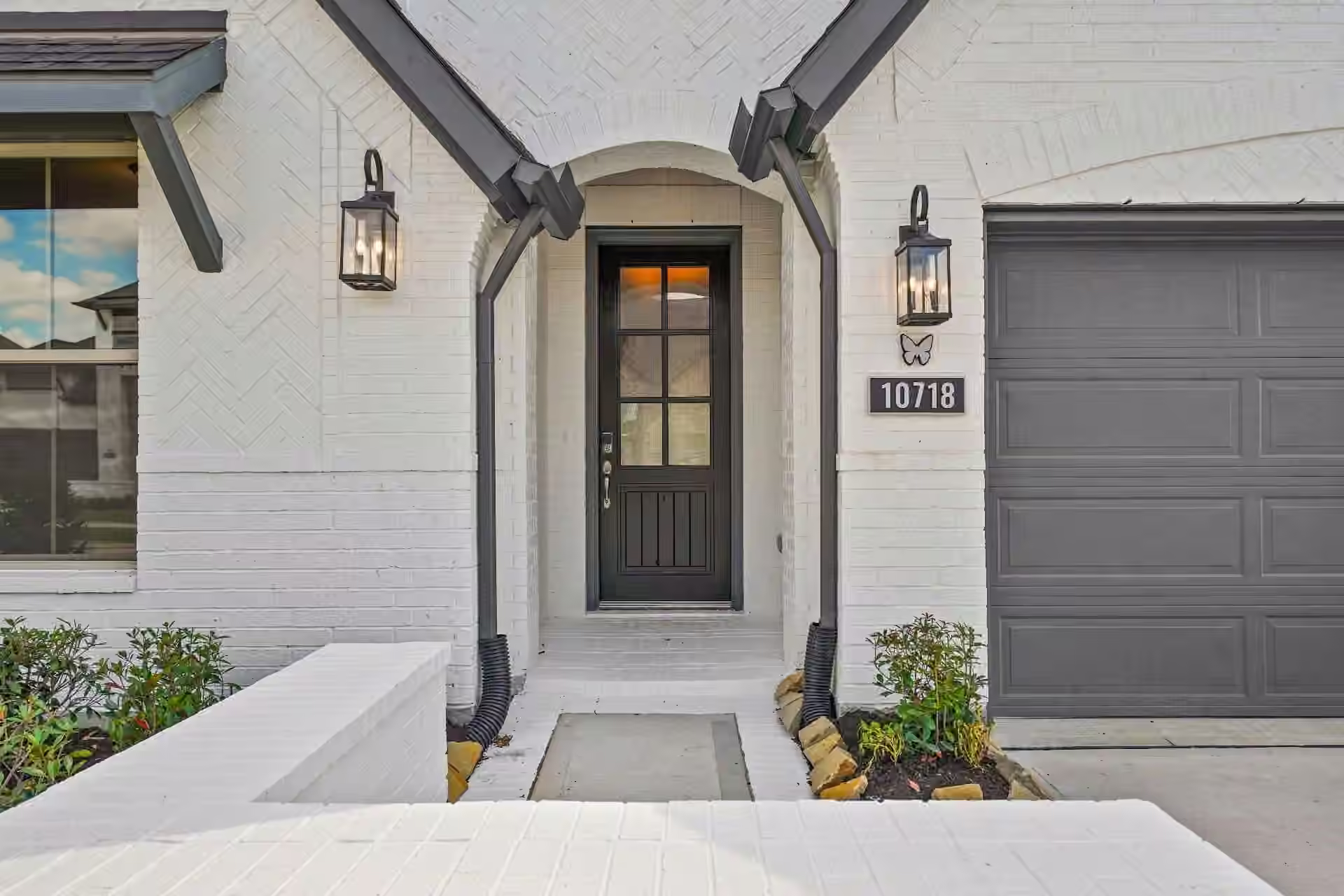 Photo 3 of 18735 Citrange Bend Way, Manvel, TX