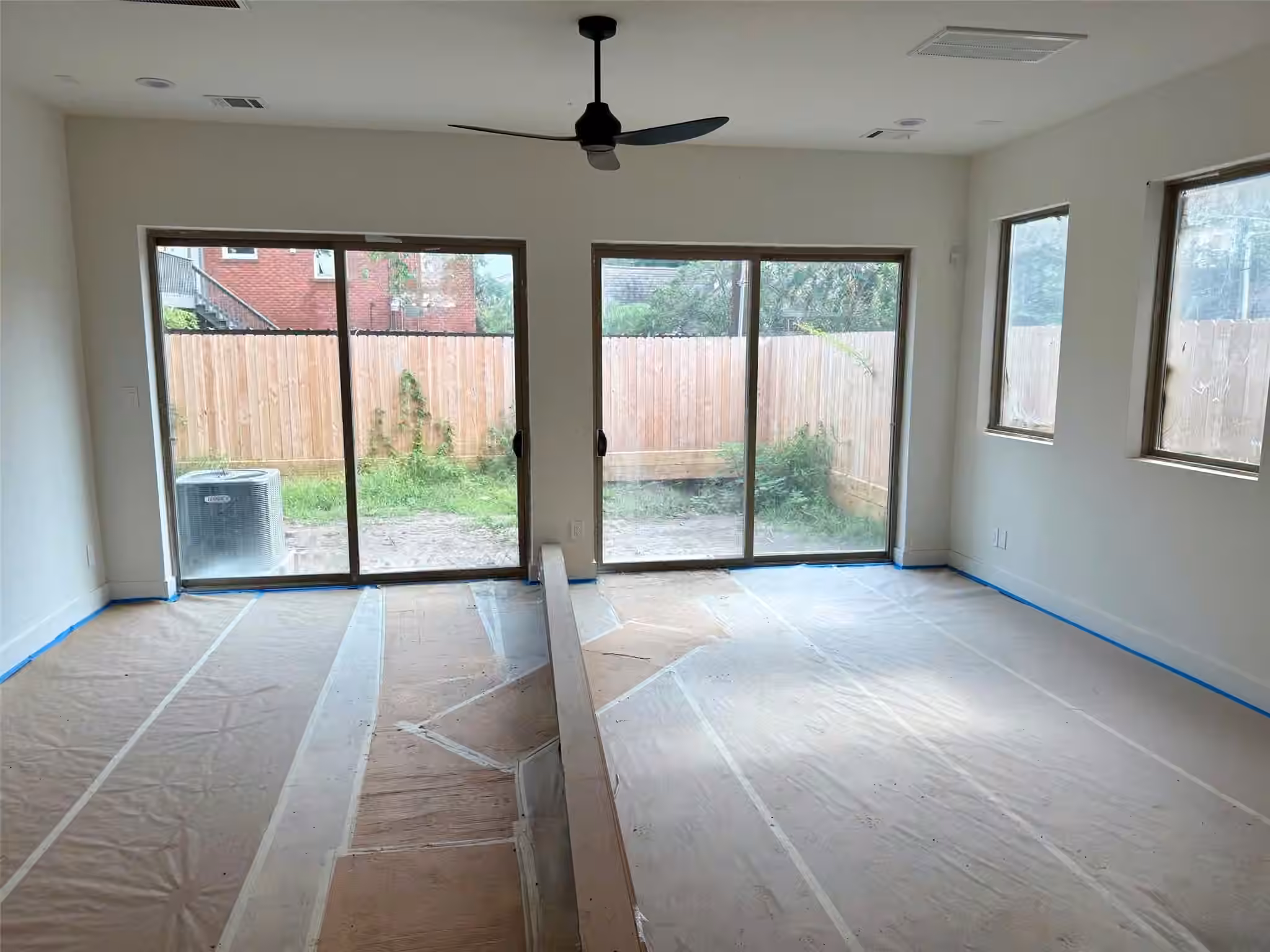 Photo 5 of 1634 CASTLE Court, Houston, TX