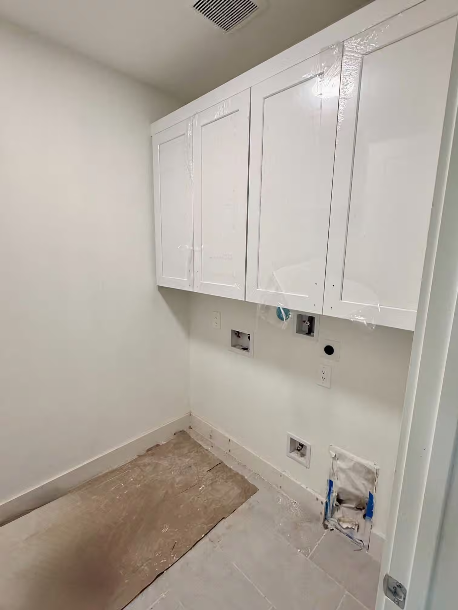 Photo 7 of 1634 CASTLE Court, Houston, TX