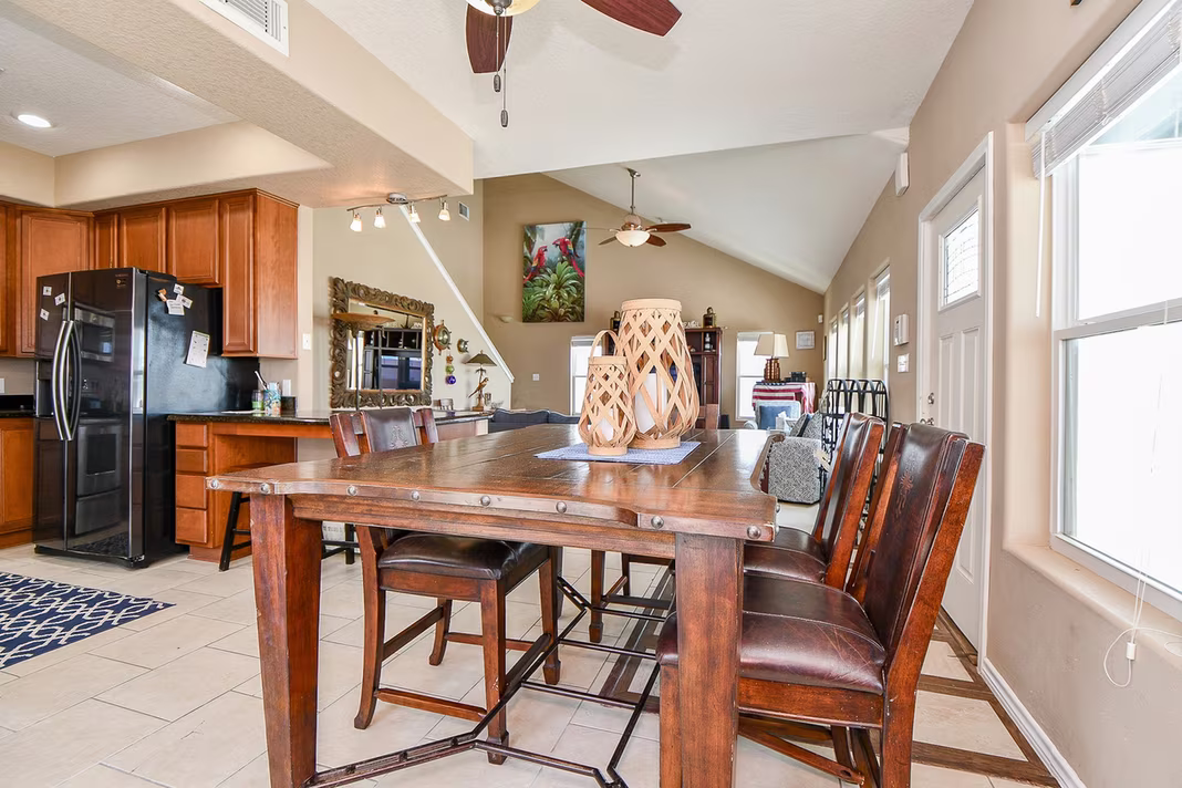 Photo 4 of 115 Mar Vista Court, Surfside Beach, TX