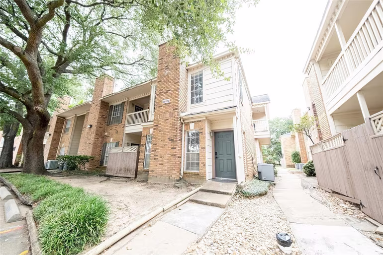 Photo 2 of 2626 Holly Hall Street 1201, Houston, TX