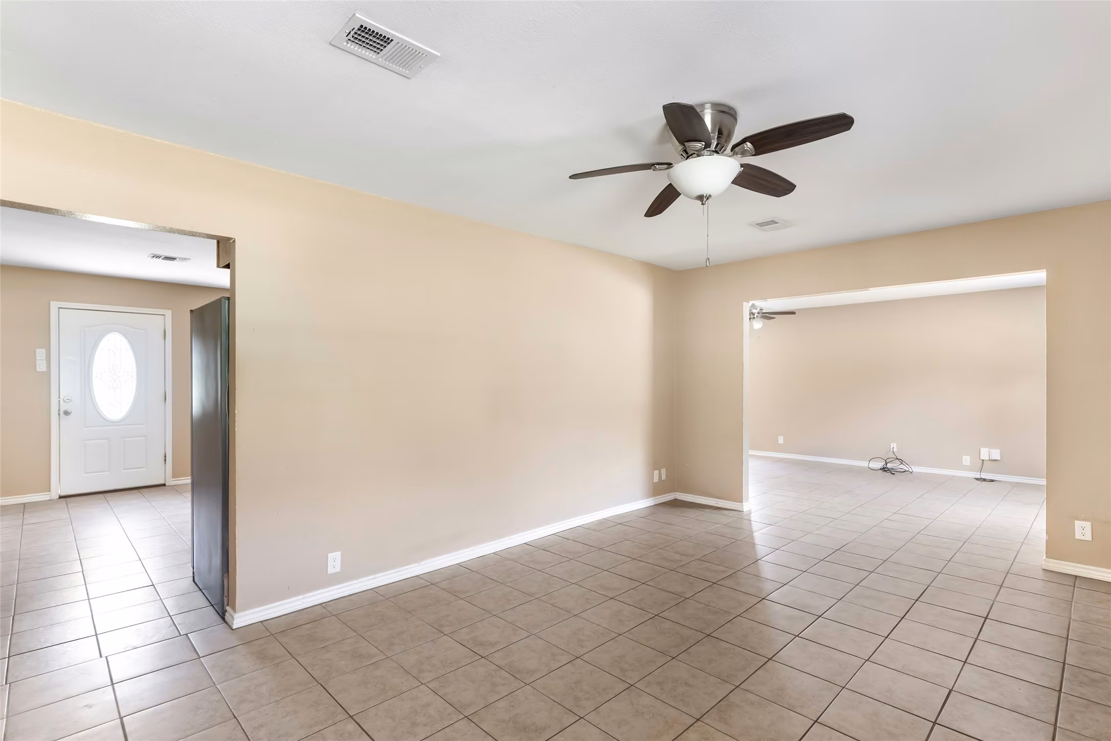Photo 4 of 963 County Road 2339, Dayton, TX