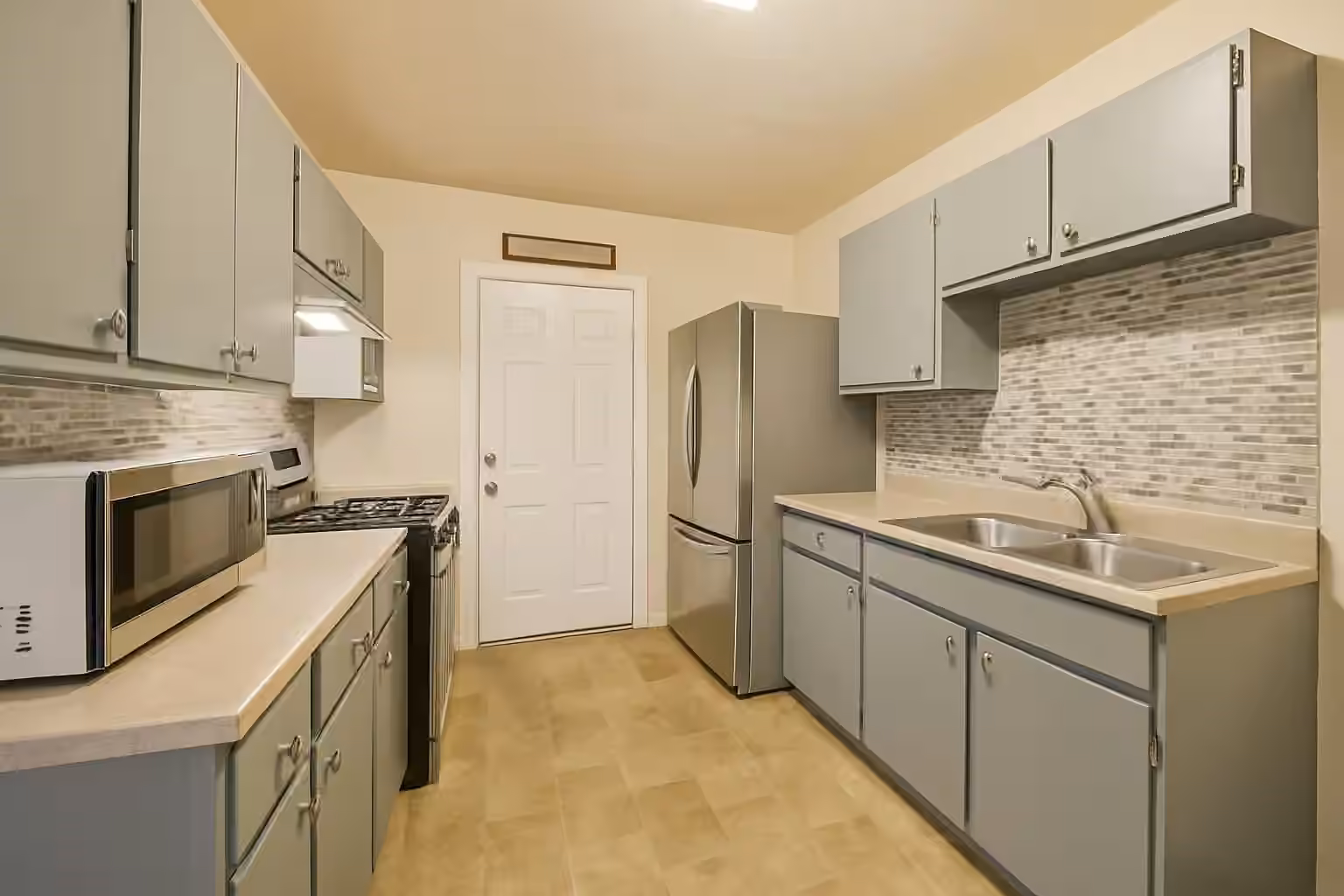Photo 5 of 5220 Avenue K, Galveston, TX