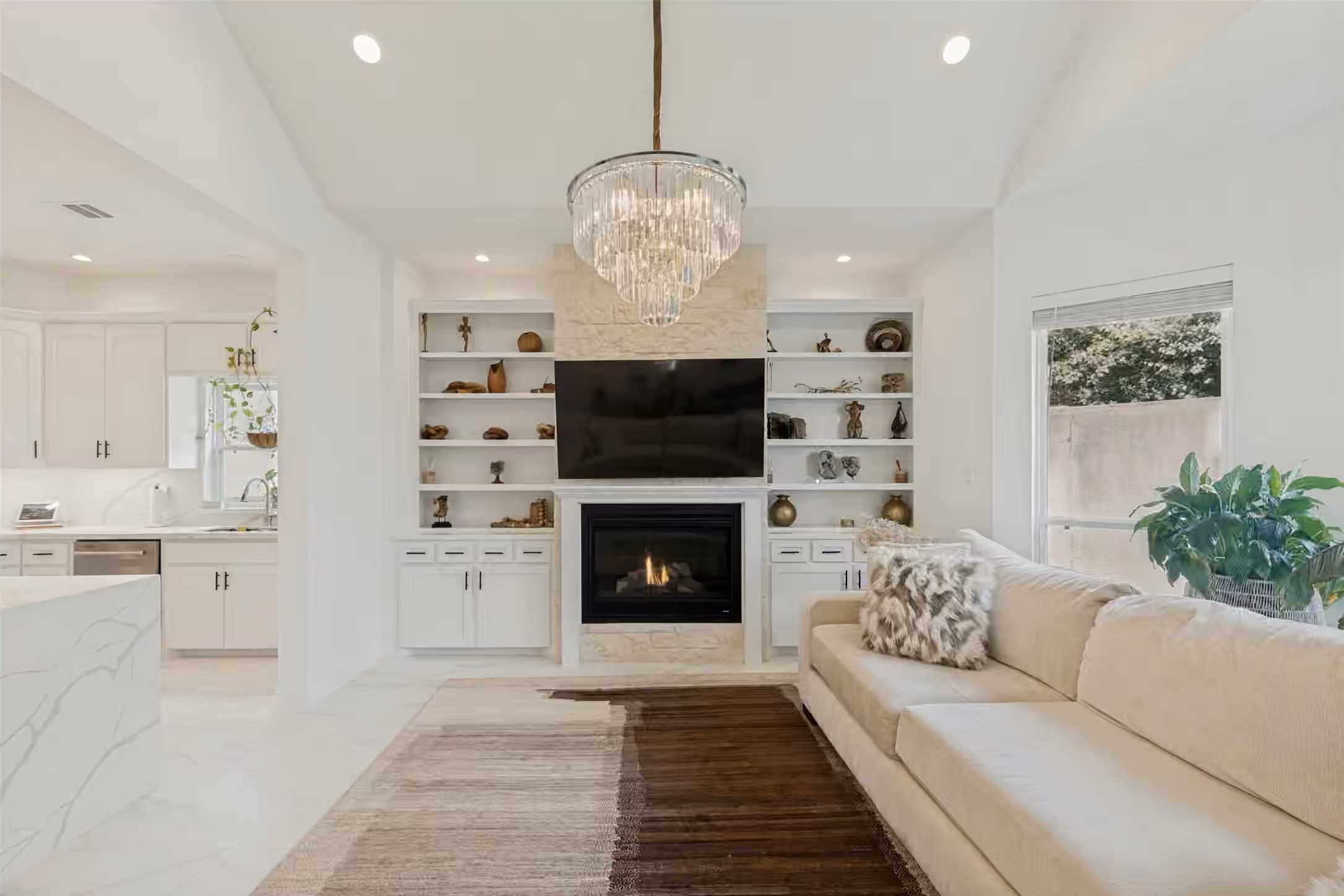 Photo 7 of 8002 N Circle Drive, Houston, TX