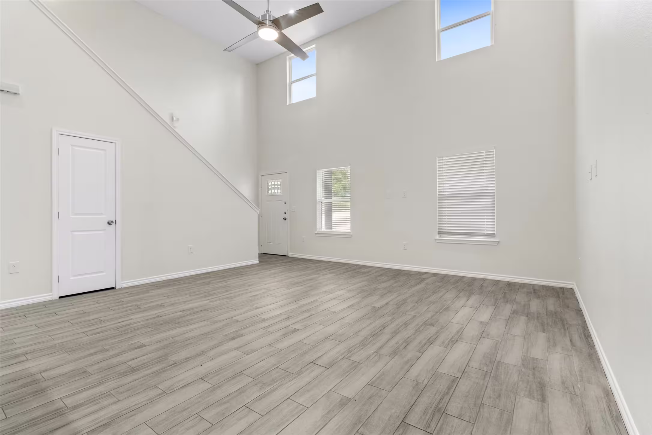 Photo 3 of 14986 Bonham Lane, Willis, TX