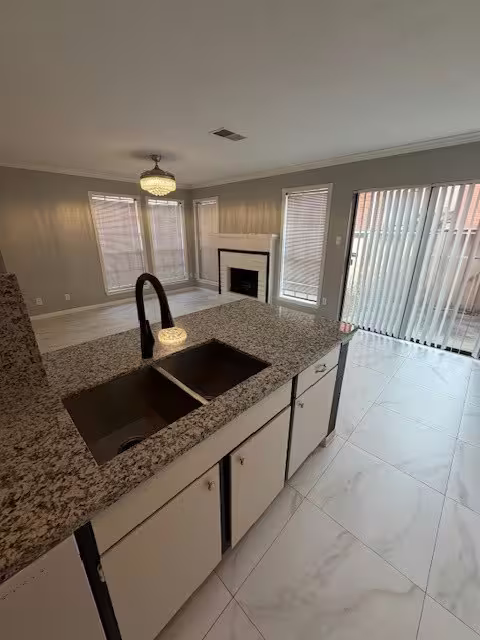 Photo 5 of 2211 S Kirkwood Road 69, Houston, TX