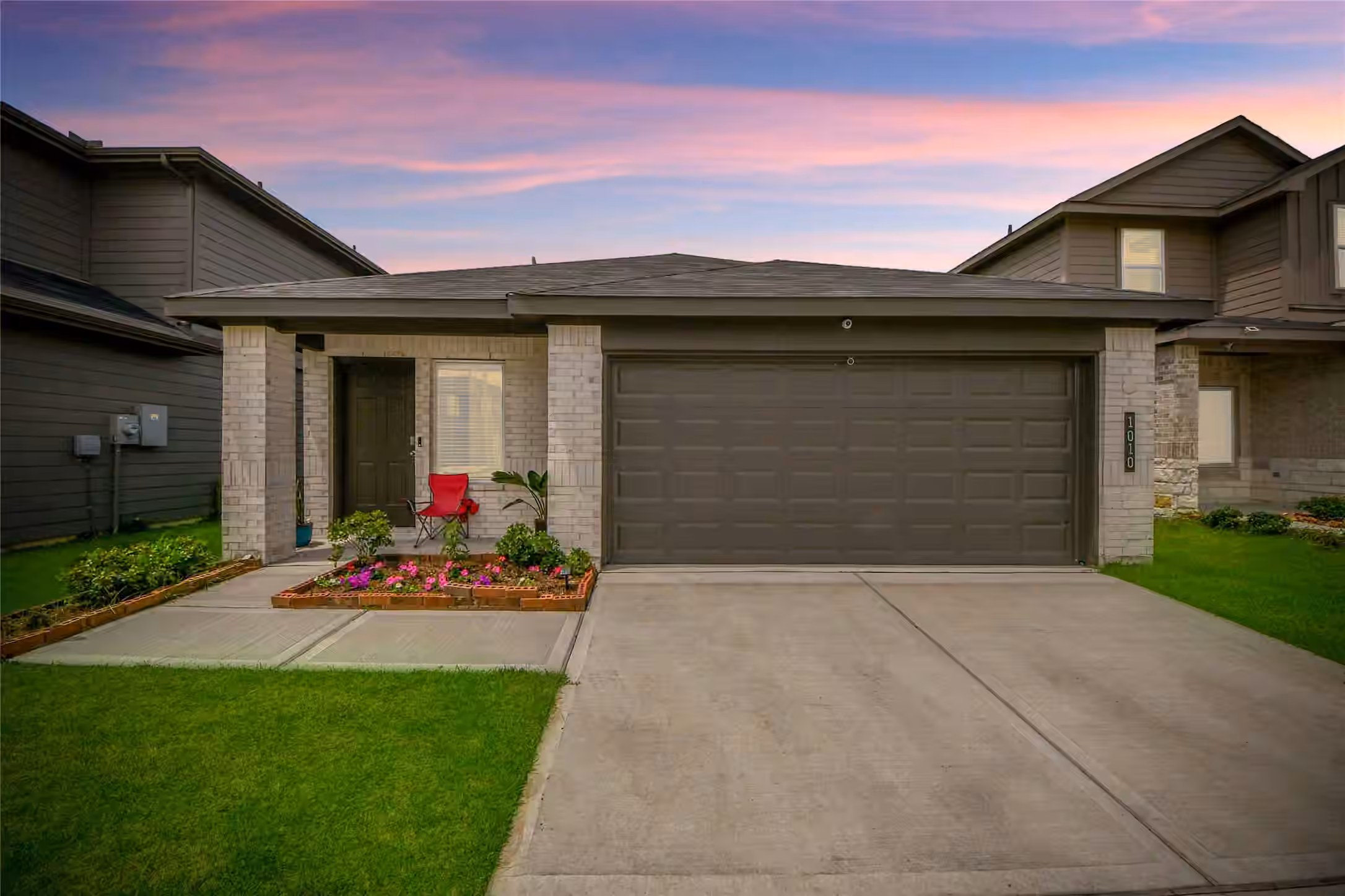 Photo 2 of 1010 Muscadine Vine Lane, Houston, TX