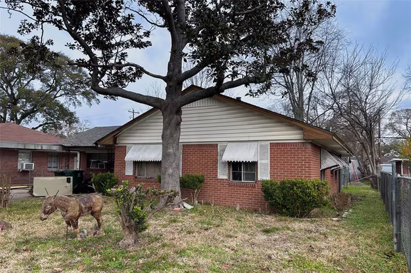Photo 4 of 513 Sunnyside Street, Houston, TX