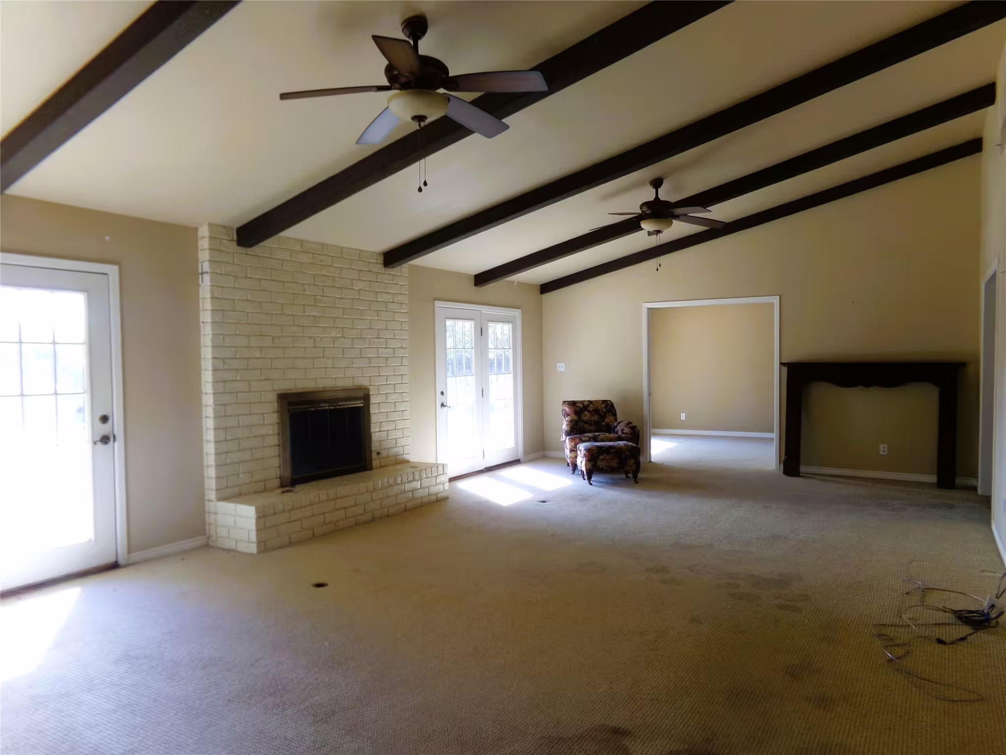 Photo 6 of 605 S Summit Street, Weimar, TX