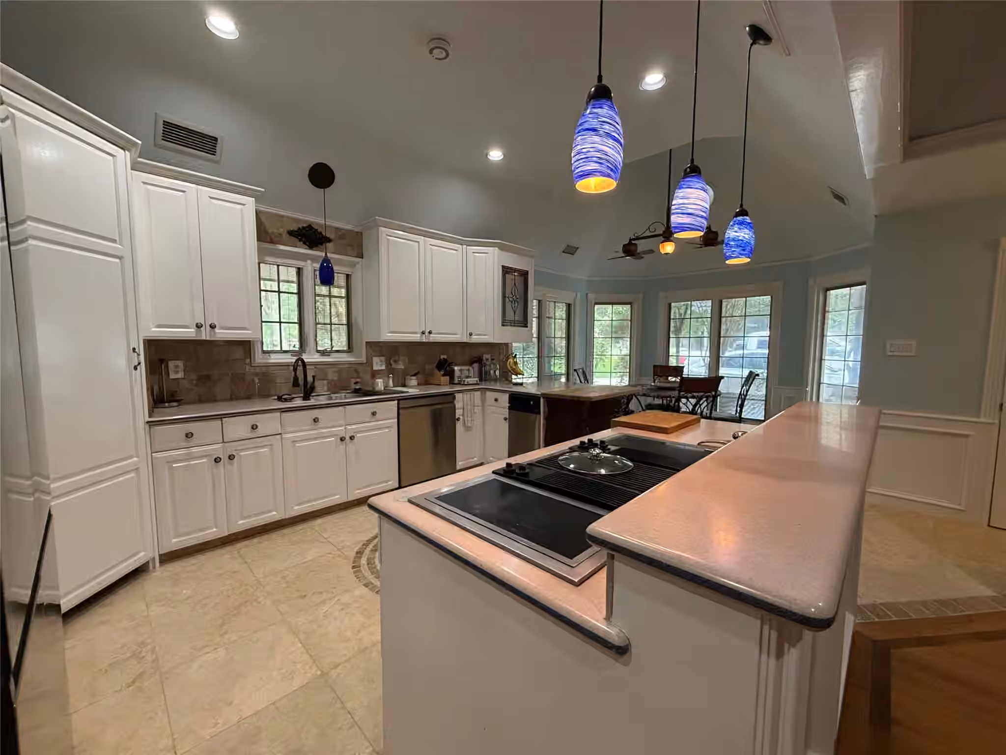 Photo 7 of 26414 Pin Oak Drive, Magnolia, TX