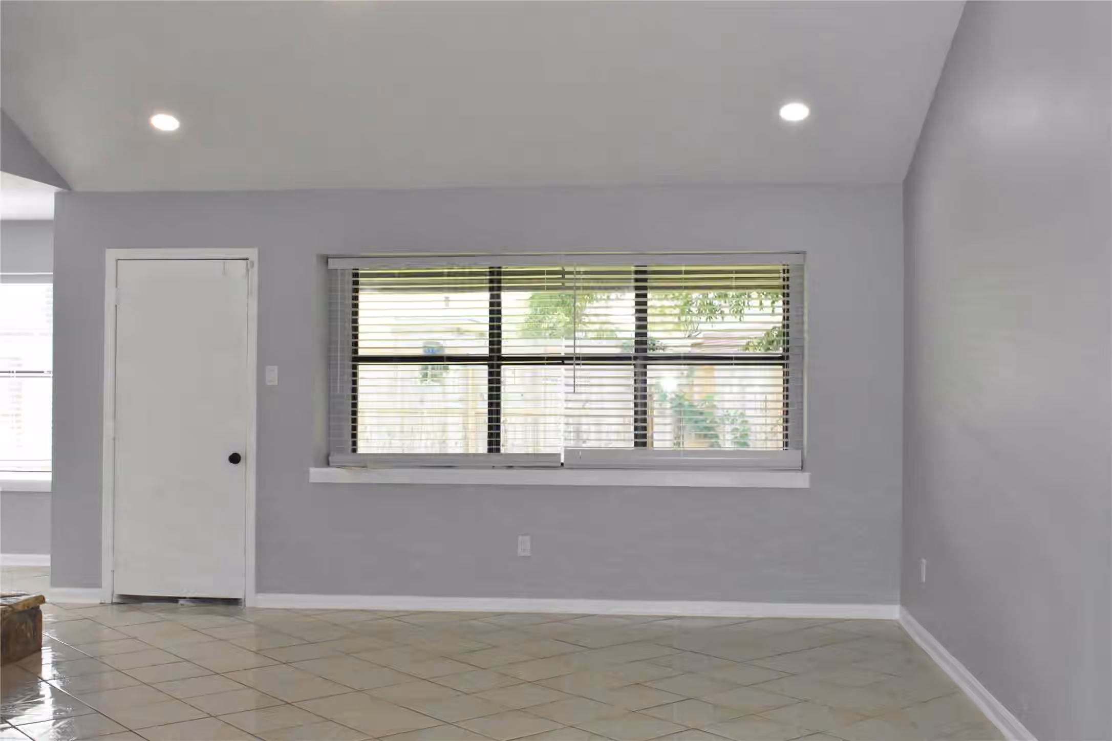 Photo 4 of 1347 Somercotes Lane, Channelview, TX