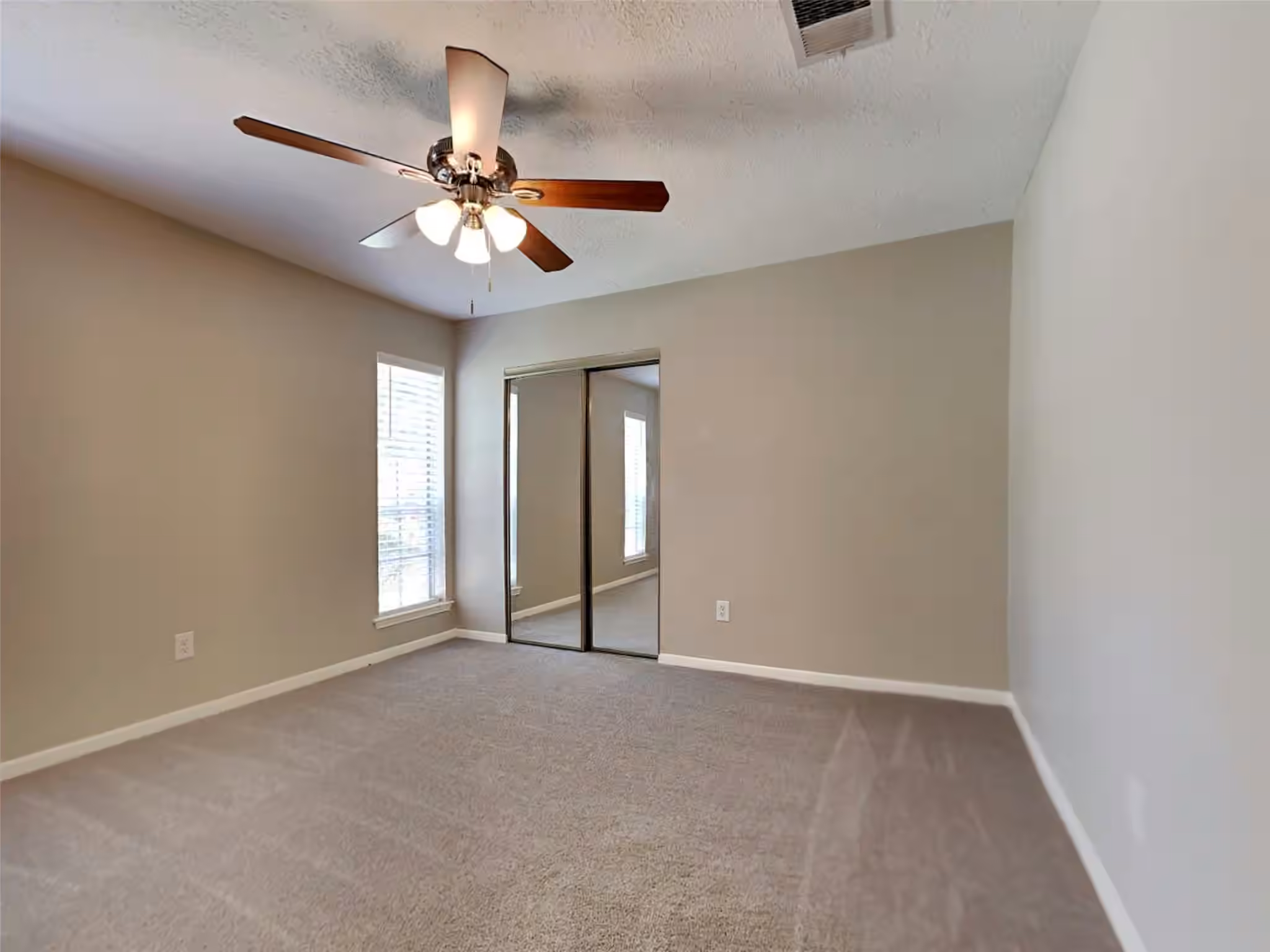 Photo 2 of 17623 Huntersglen Circle, Humble, TX