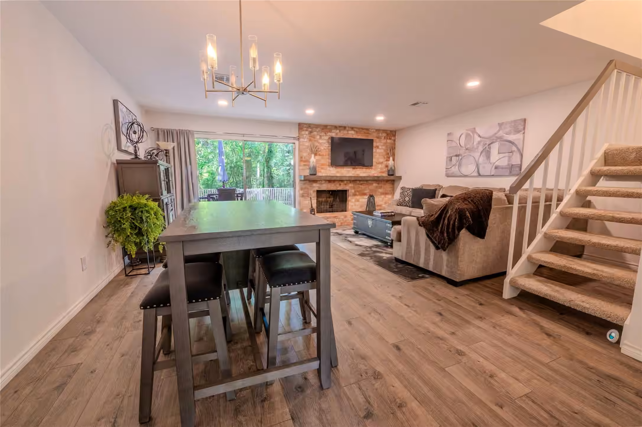Photo 4 of 2306 W Settlers Way, The Woodlands, TX
