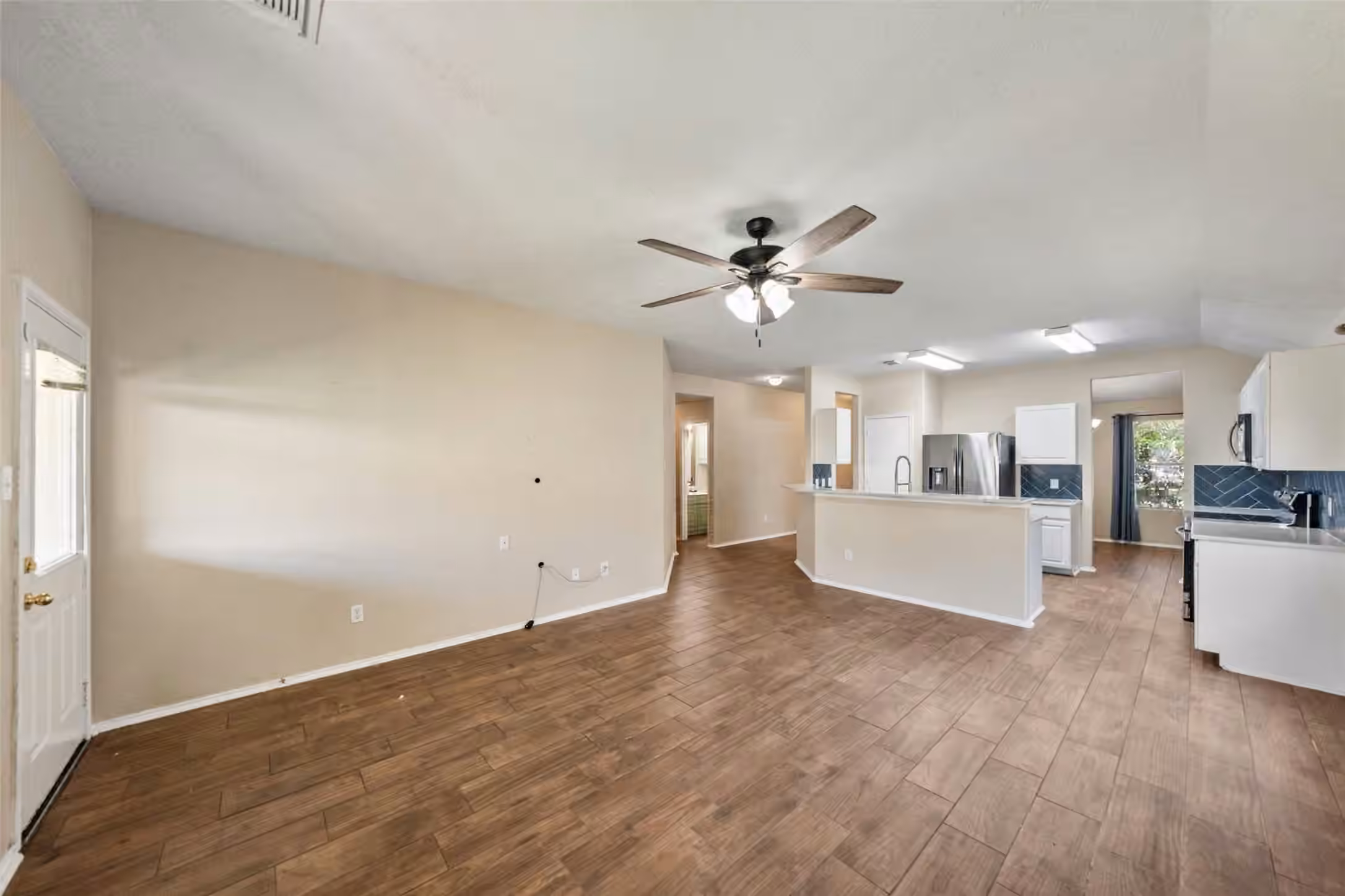 Photo 5 of 11626 Sardis Lake Drive, Tomball, TX