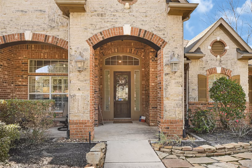 Photo 3 of 17811 Fairhaven Gateway Drive, Cypress, TX