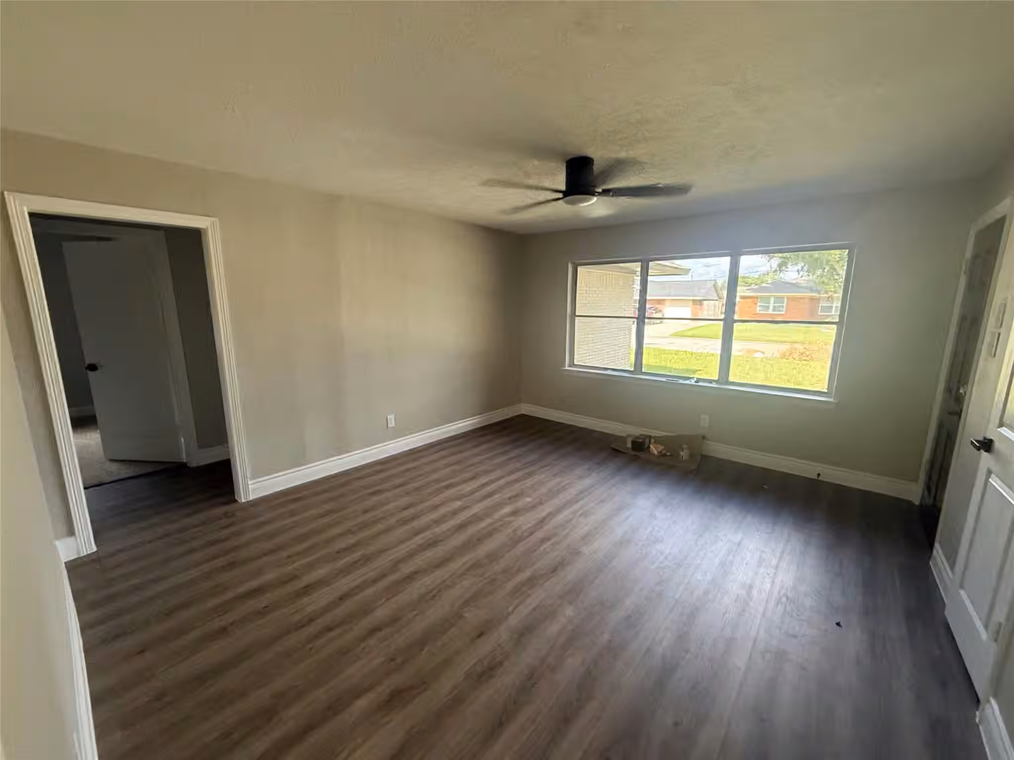 Photo 5 of 2115 Dewberry Lane, Pasadena, TX