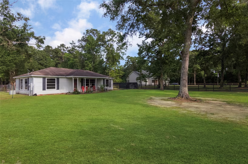 Photo 3 of 79 E Pine Drive, Huffman, TX