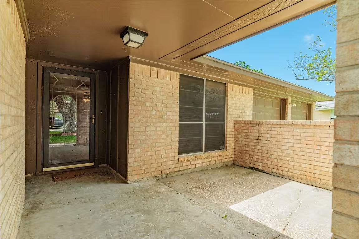 Photo 5 of 131 Singleton Street, Jones Creek, TX