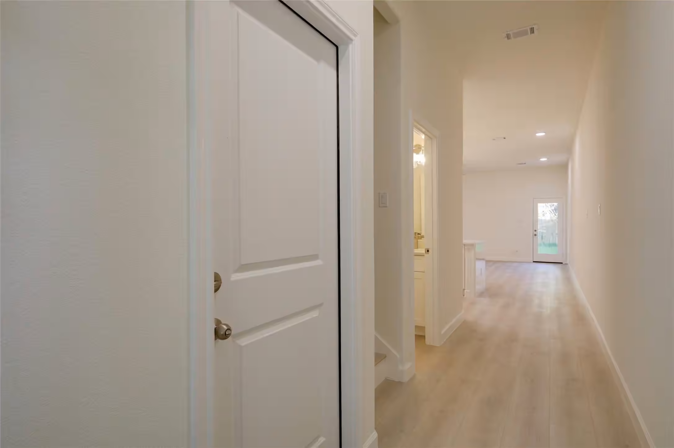 Photo 7 of 957 Ringold Street, Houston, TX