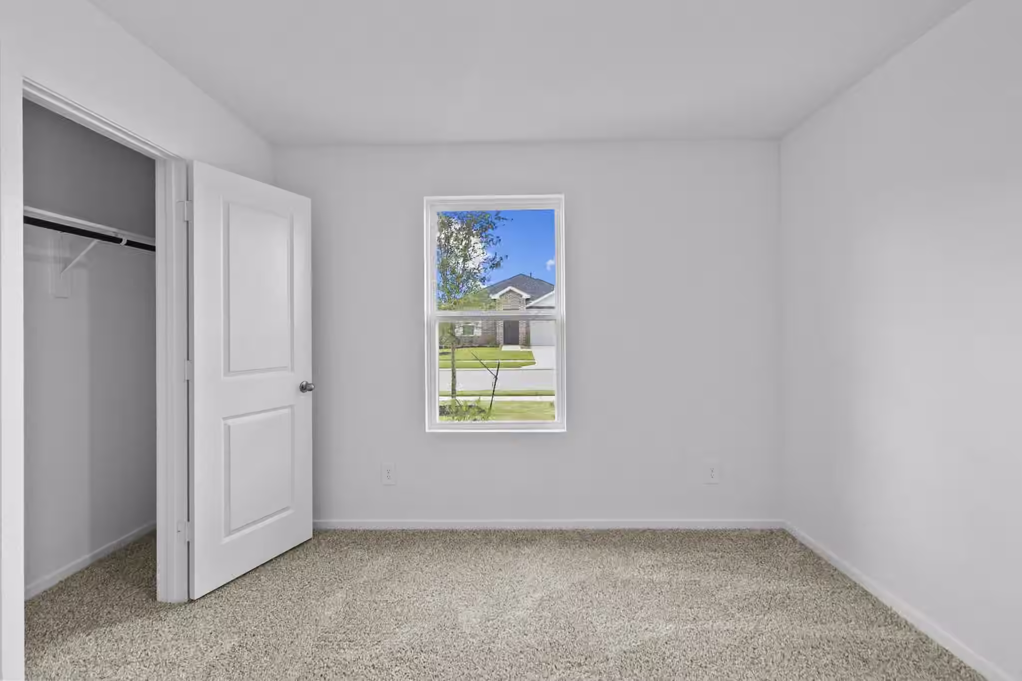 Photo 4 of 21926 Vernazza Bend Drive, Hockley, TX