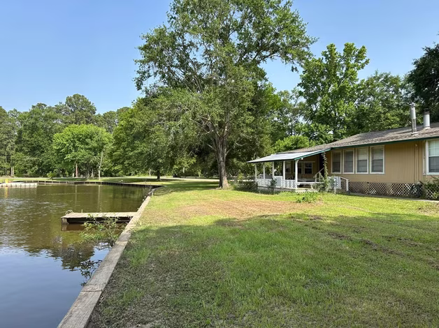 Photo of 320 Deer Run Road, Trinity, TX 75862