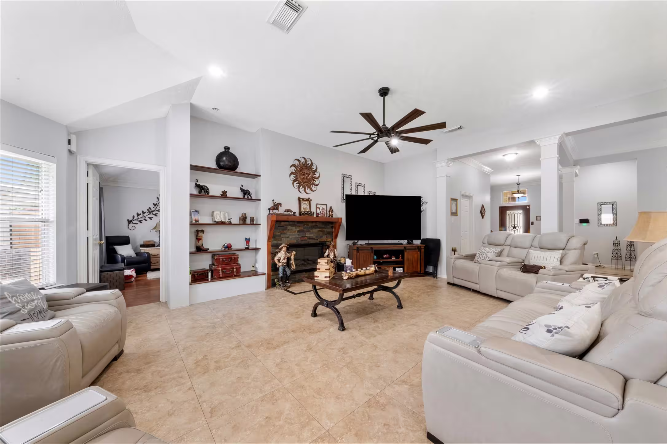 Photo 6 of 7431 Hollow Cove Court, Cypress, TX