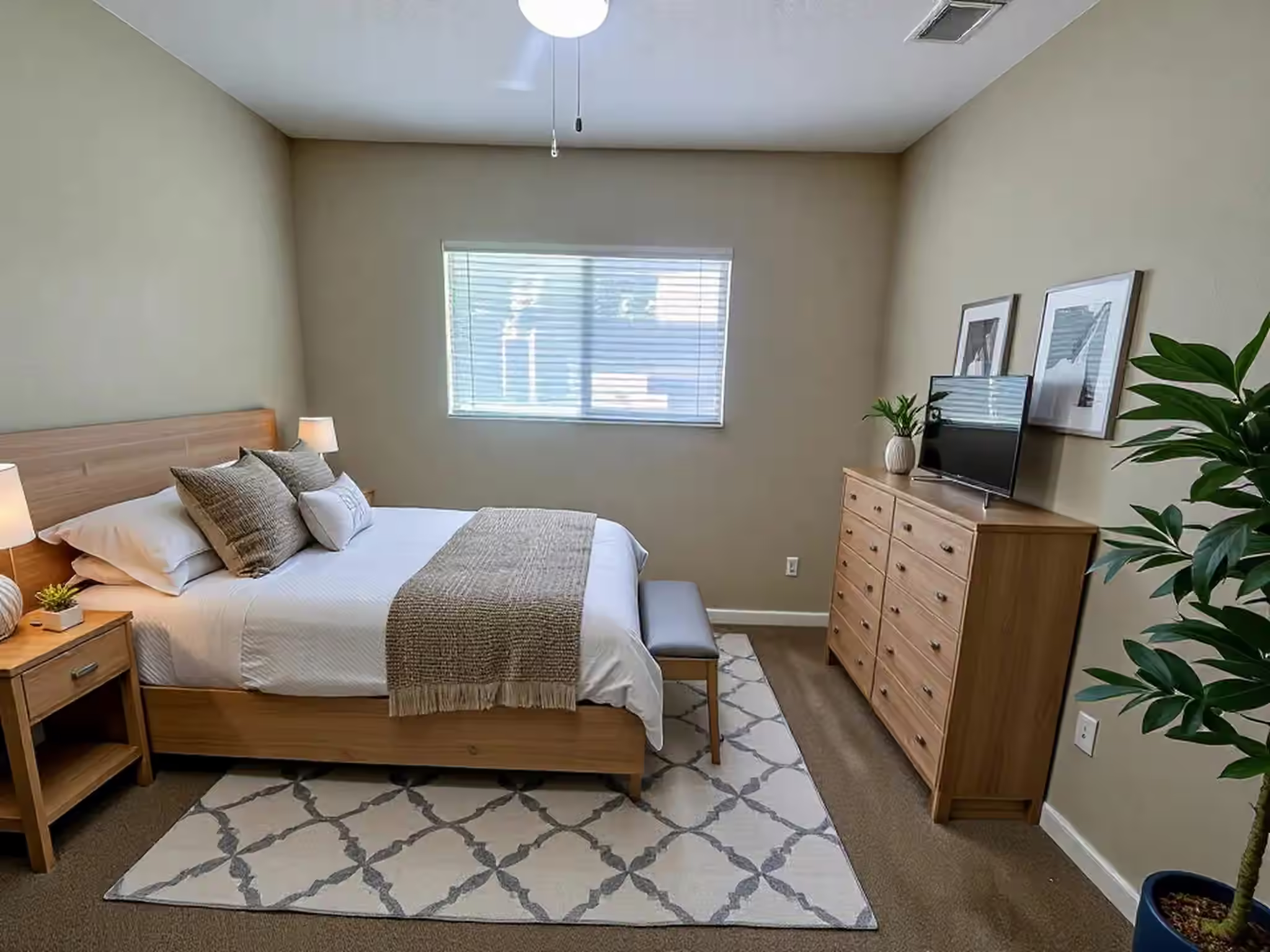 Photo 7 of 6708 Saint Augustine Street, Houston, TX