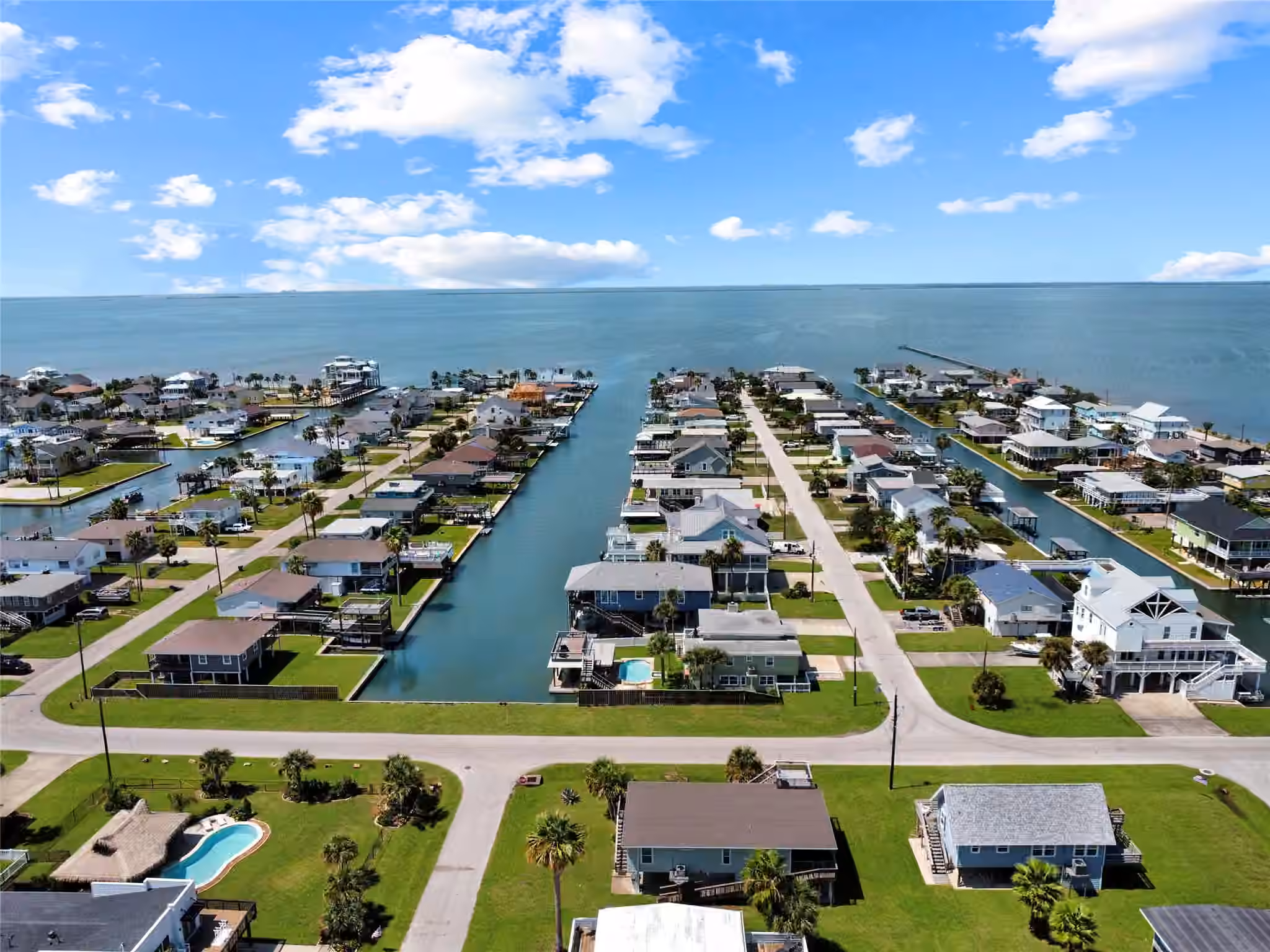 Photo 5 of 4003 Panola Drive, Galveston, TX