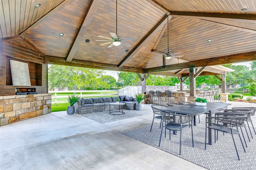 Photo 5 of 3807 Westerdale Drive, Fulshear, TX