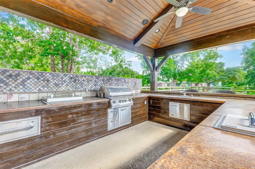 Photo 7 of 3807 Westerdale Drive, Fulshear, TX