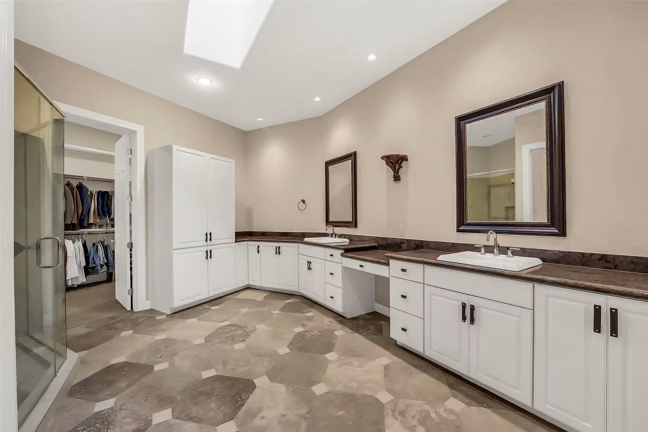 Photo 6 of 6317 Riverview Way, Houston, TX