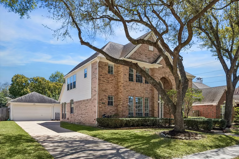 Photo 2 of 1207 Ellcreek Court, Sugar Land, TX
