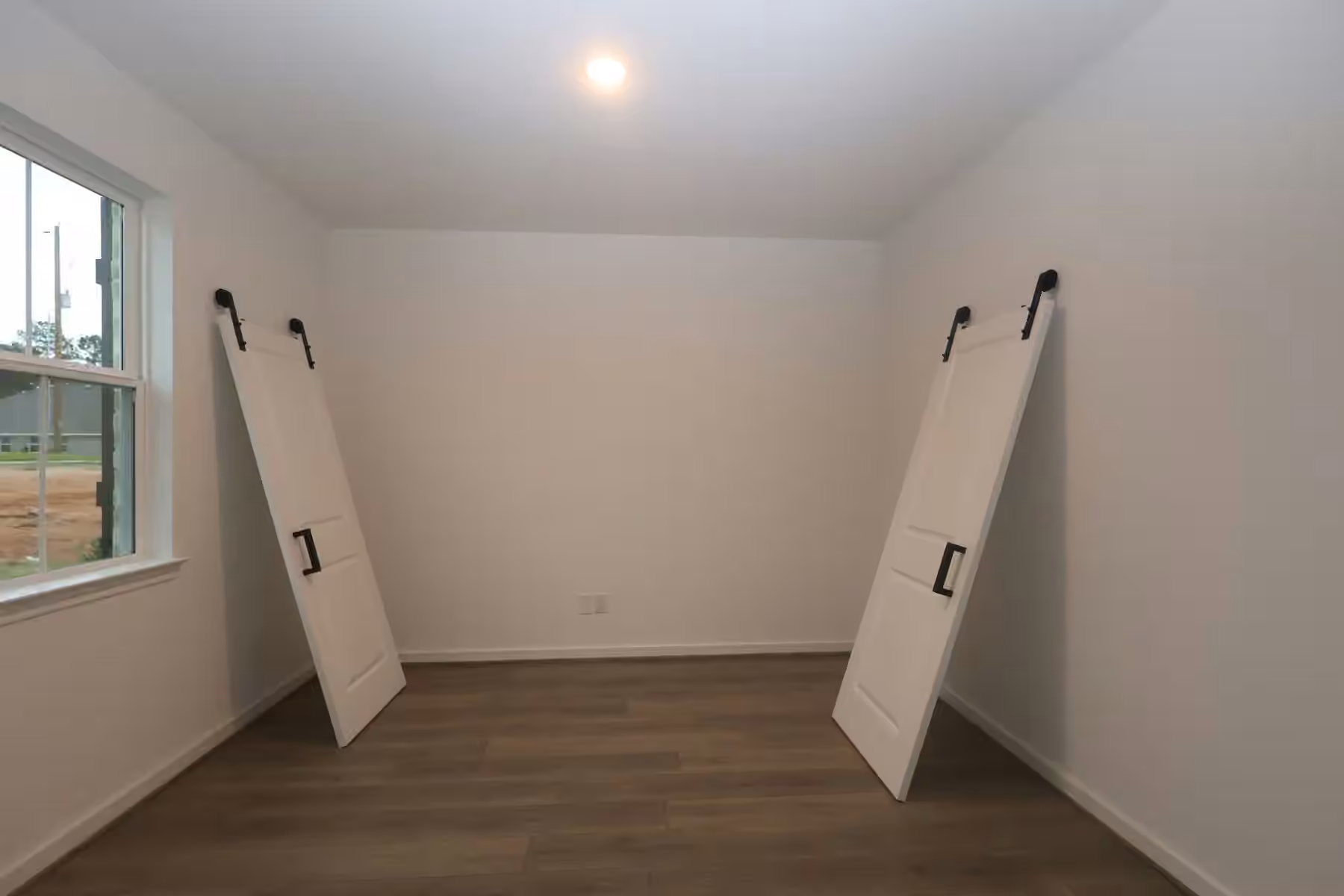 Photo 3 of 123 Roebuck Lane, New Waverly, TX