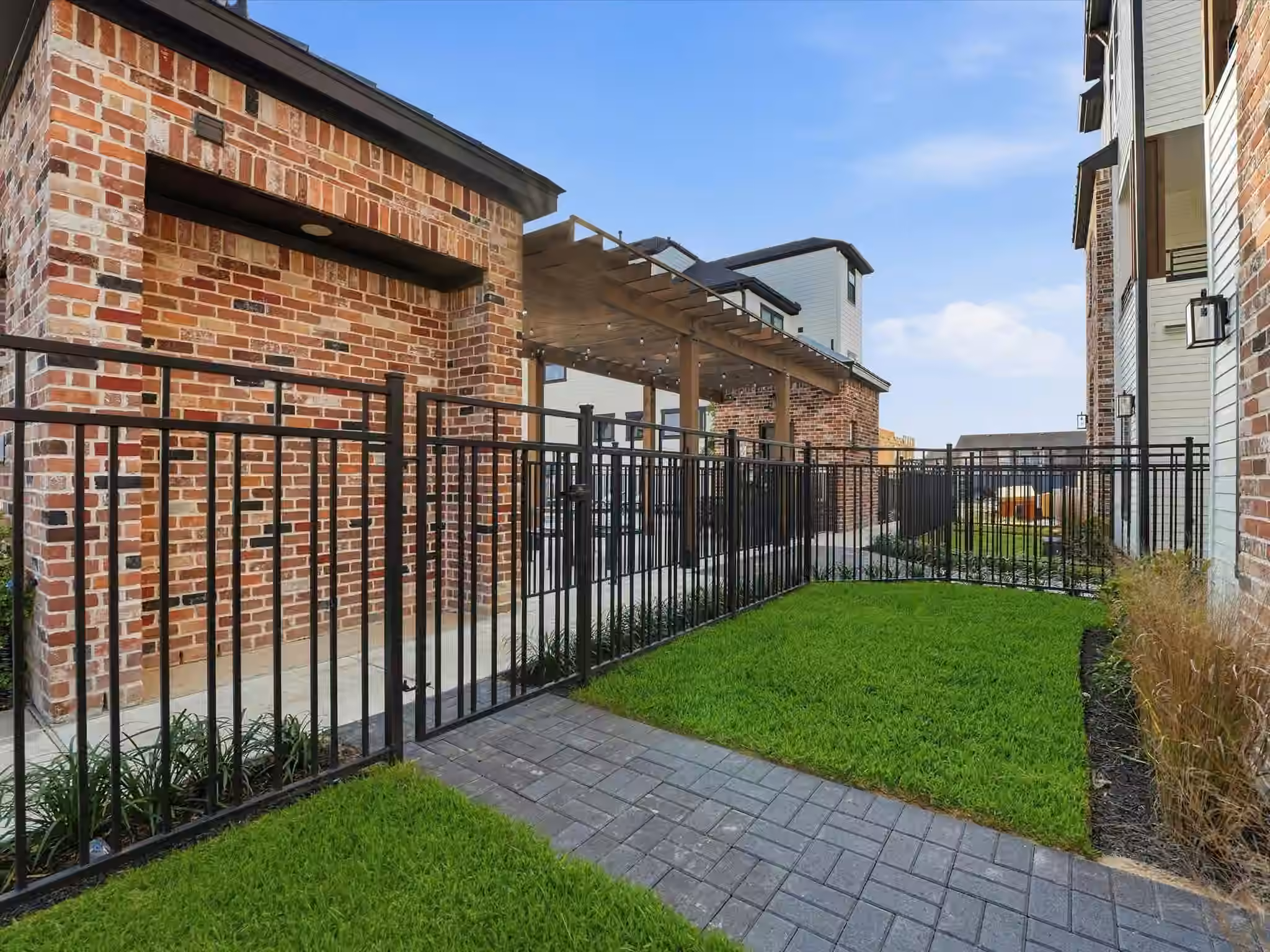Photo 6 of 9207 Fort George Street, Houston, TX