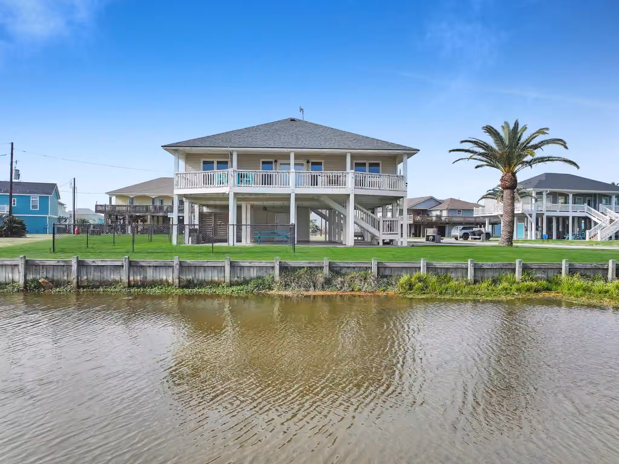 Photo 6 of 2946 Laguna Drive, Crystal Beach, TX