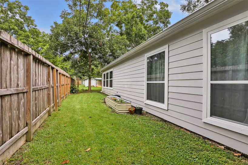 Photo 4 of 610 Maryland Street, Liberty, TX