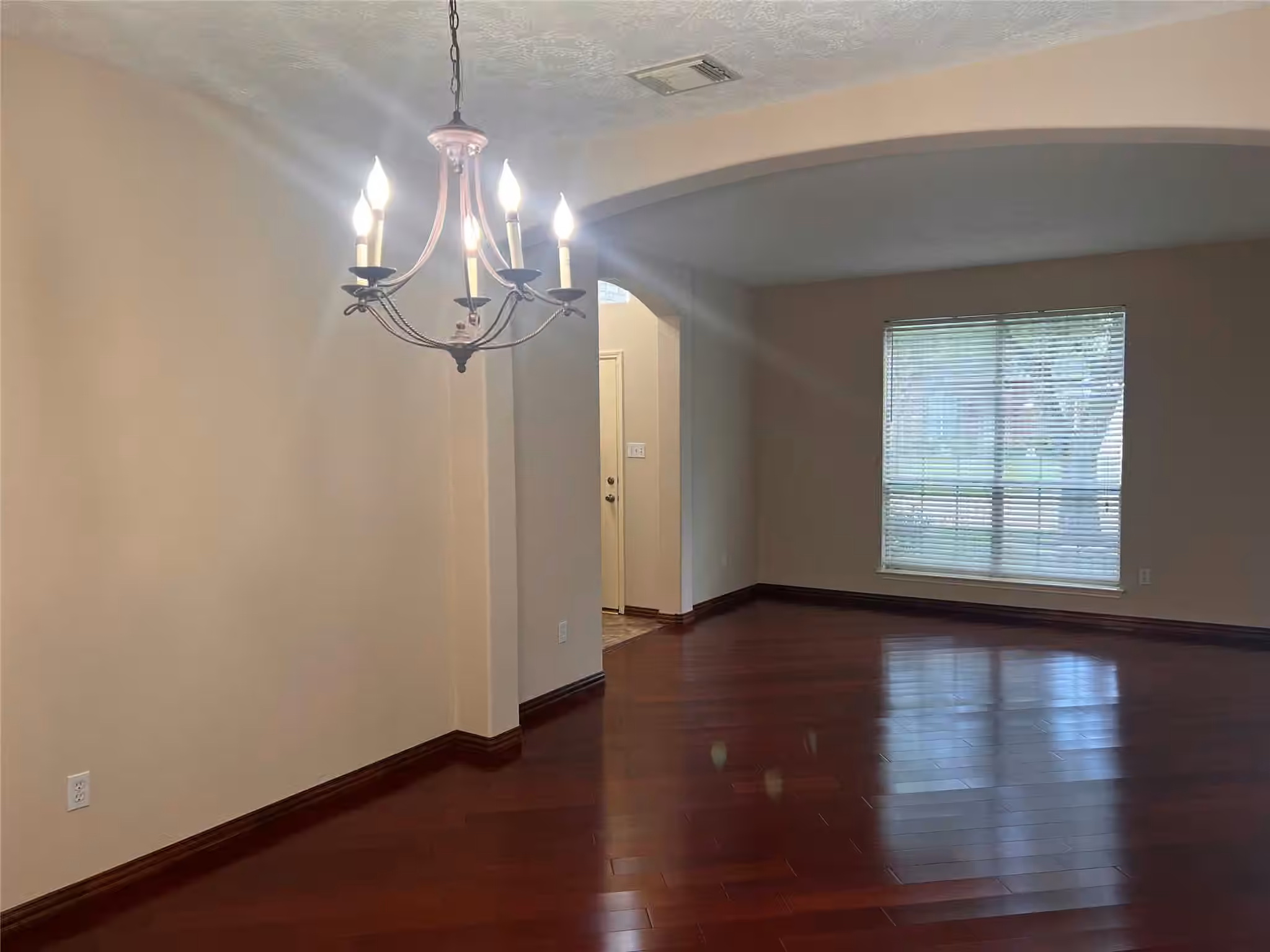 Photo 6 of 11123 Blue Feather Drive, Houston, TX