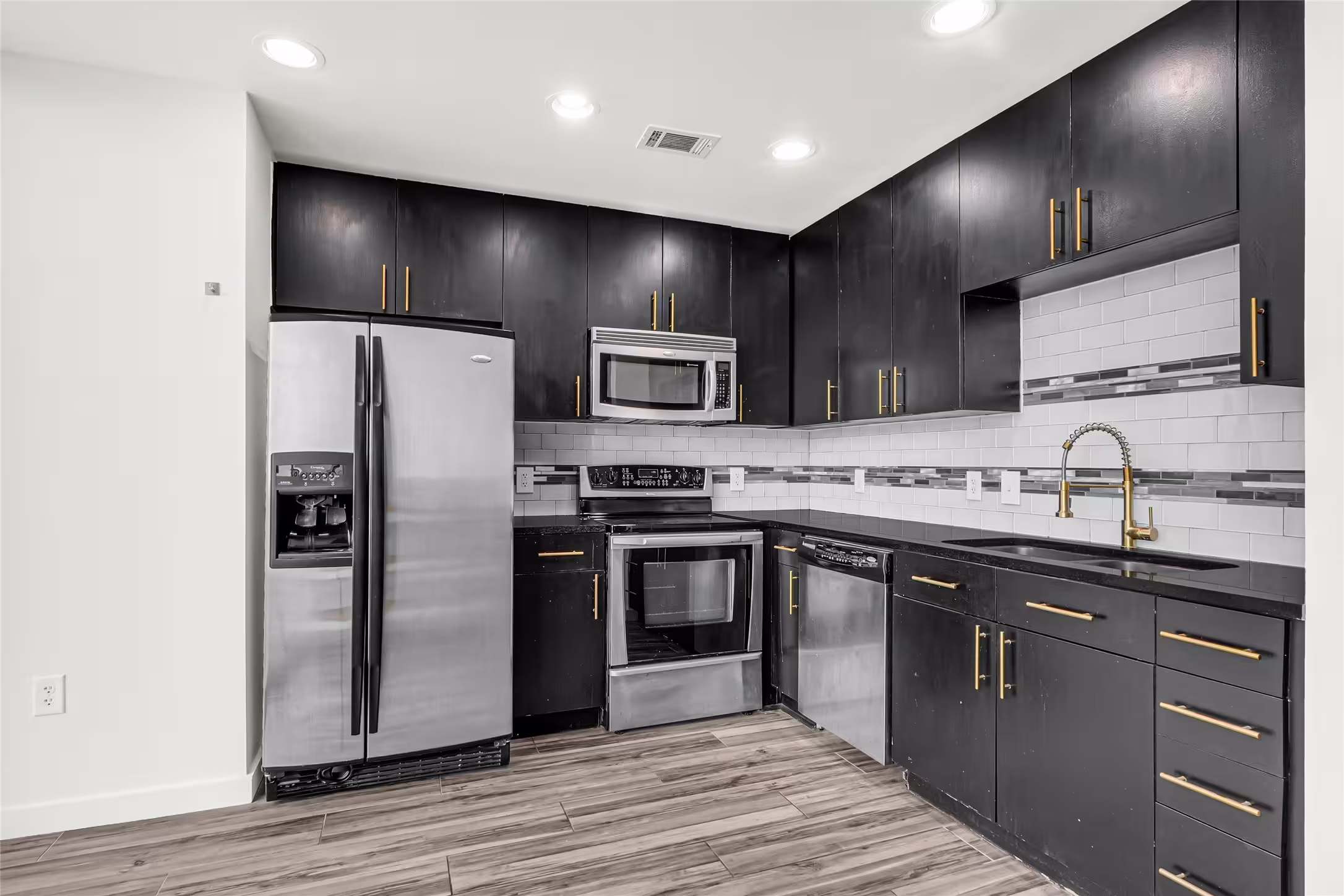 Photo 4 of 5925 Almeda Road 11406, Houston, TX