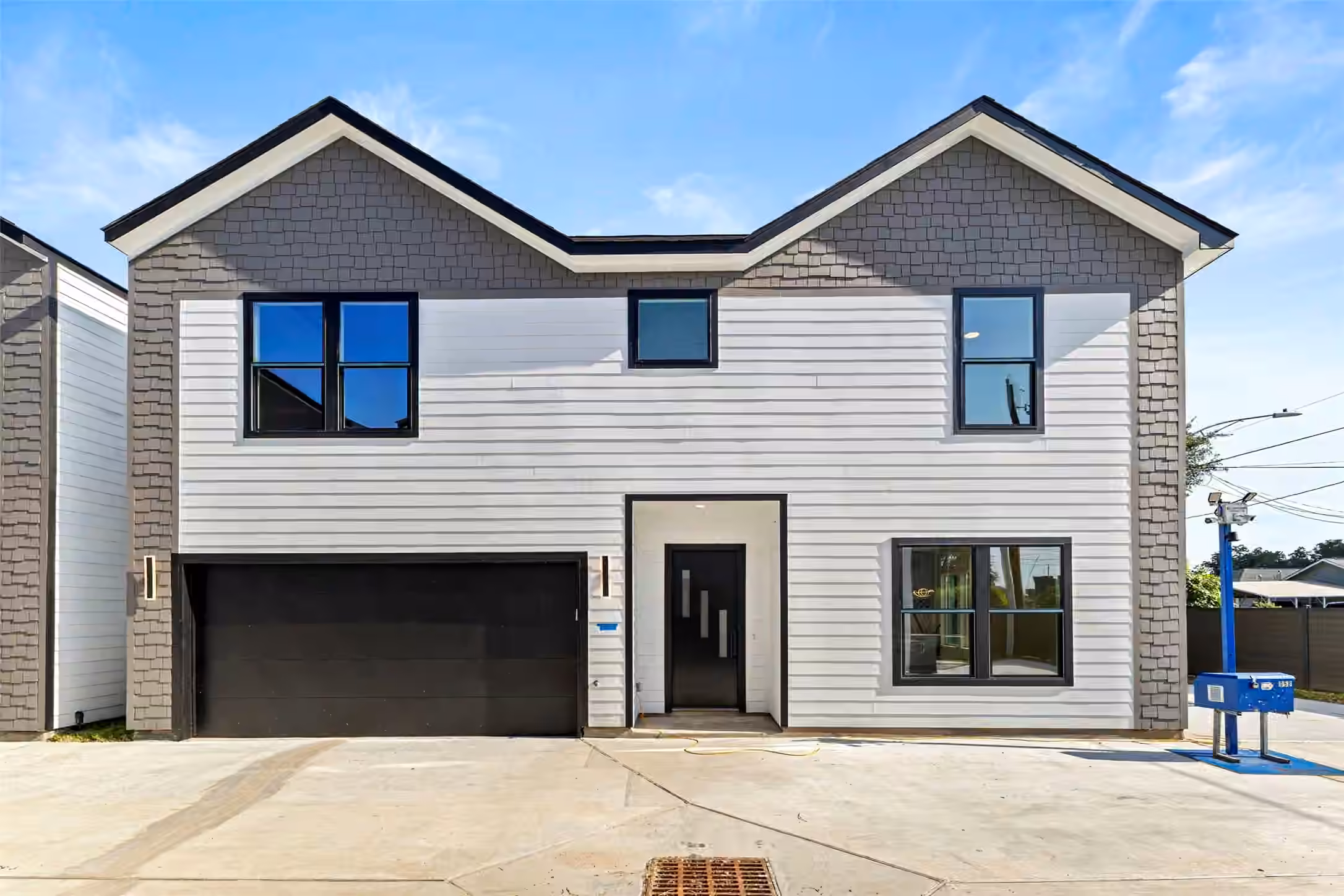 Photo 2 of 7540 Dyer Street, Houston, TX
