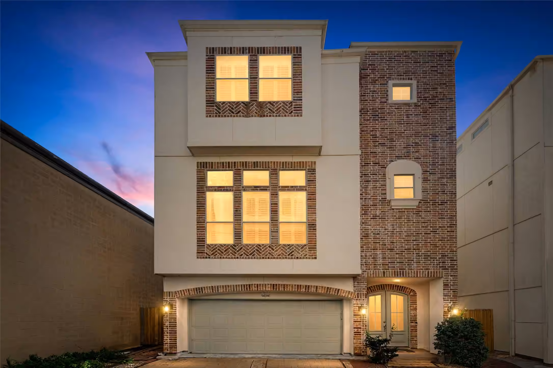 Photo 2 of 5634 Kiam Street C, Houston, TX