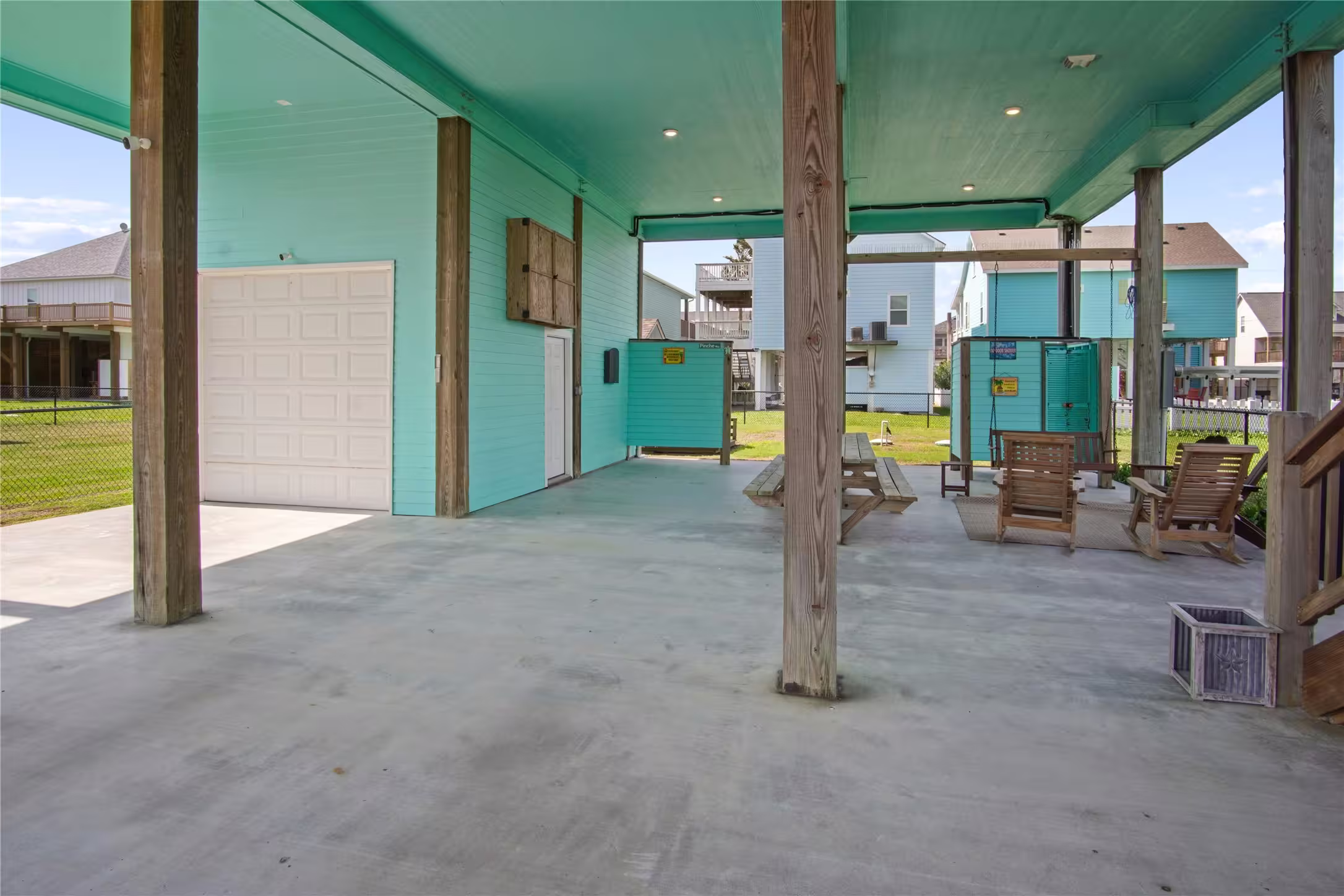 Photo 7 of 861 Wommack, Crystal Beach, TX